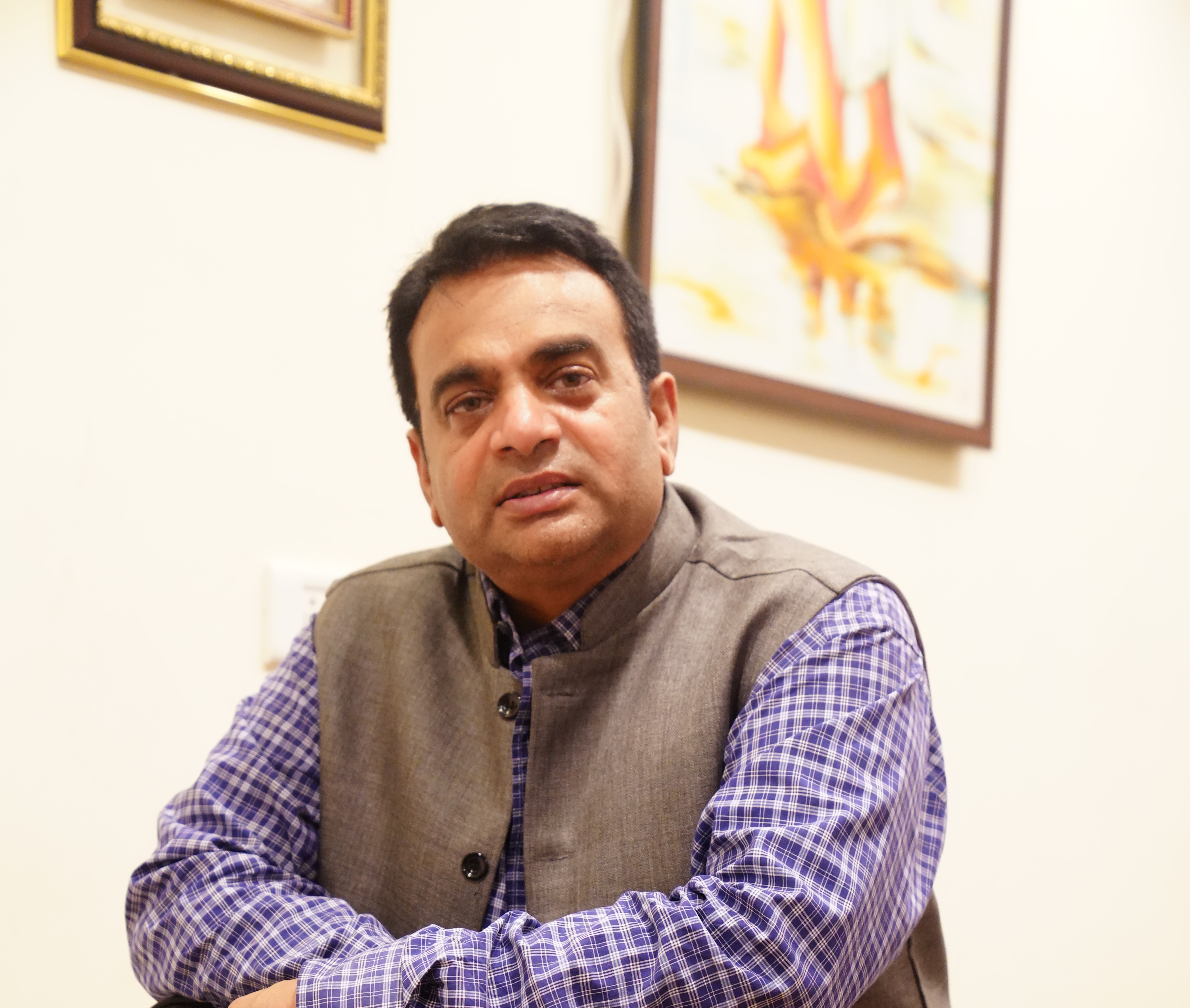 Dr. Manish Jain